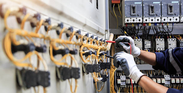 Professional Electrician technician working in Cocoa, FL